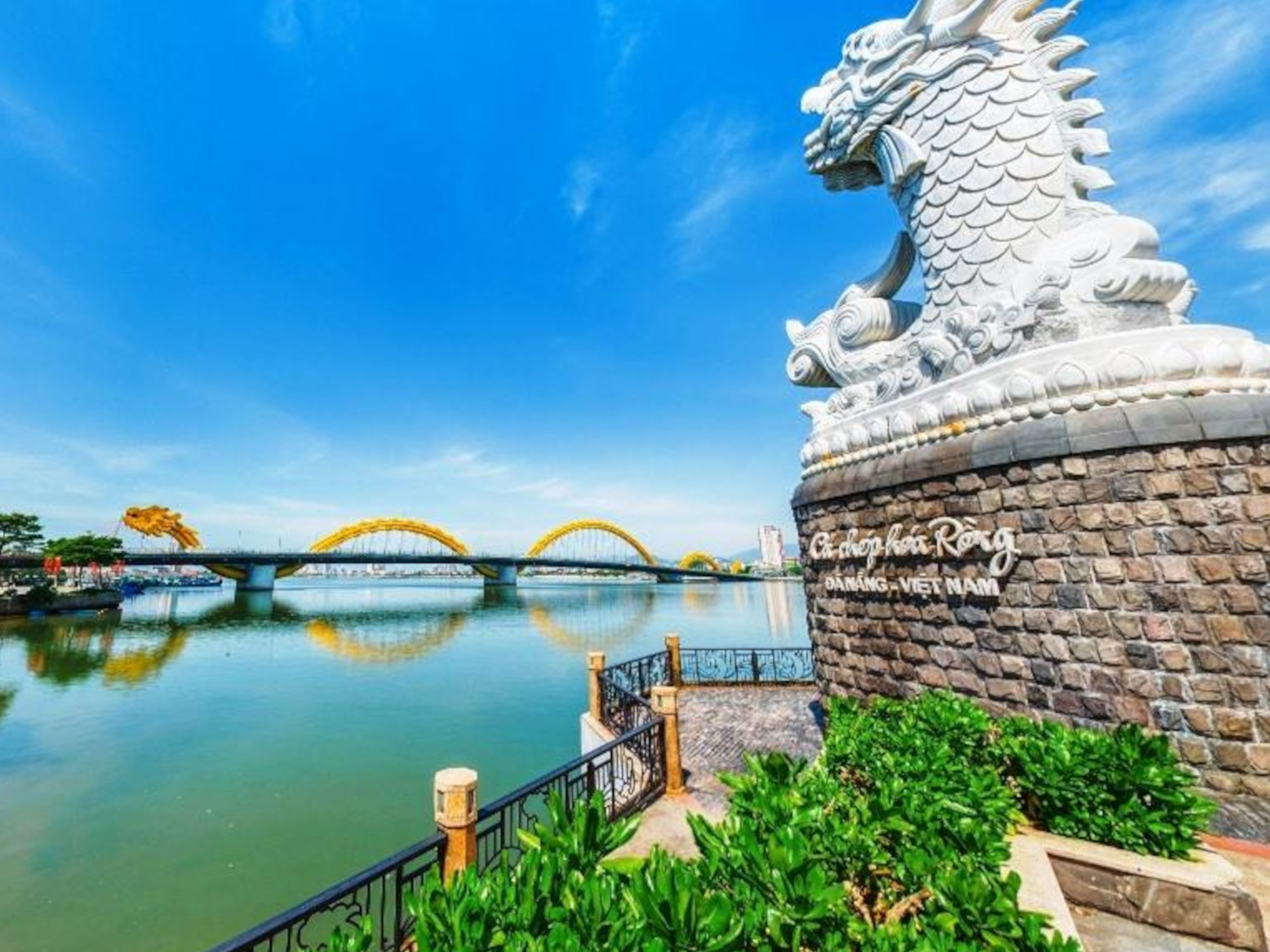 Xu Hướng Du Lịch Xanh Đà Nẵng: Bùng Nổ Dịch Vụ Cho Thuê Và Công Nghệ Thay Pin Xe Máy Điện 24h Qua